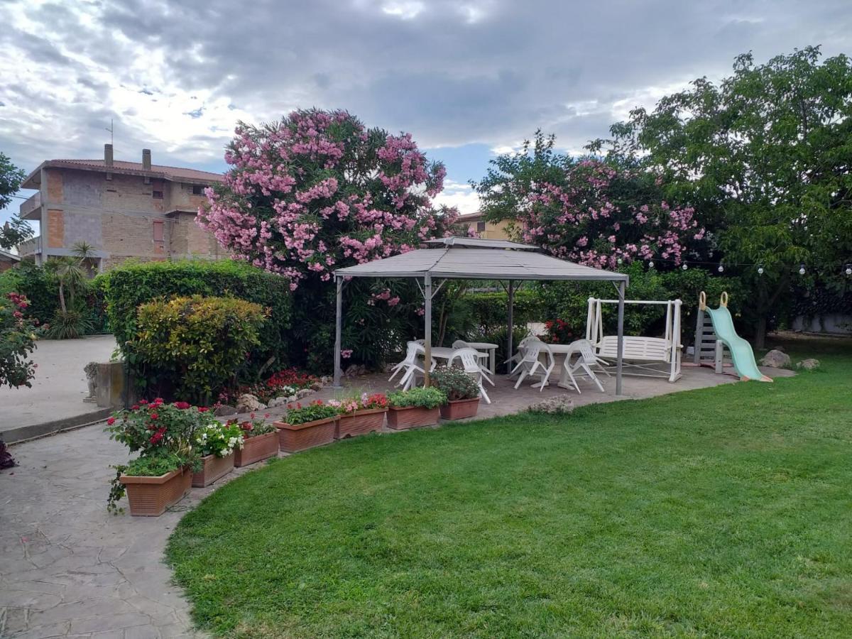 Apartmán Garden Basement - Seminterrato Max 4 Ospiti - Fiumicino Vicino Aeroporto E Fiera Exteriér fotografie
