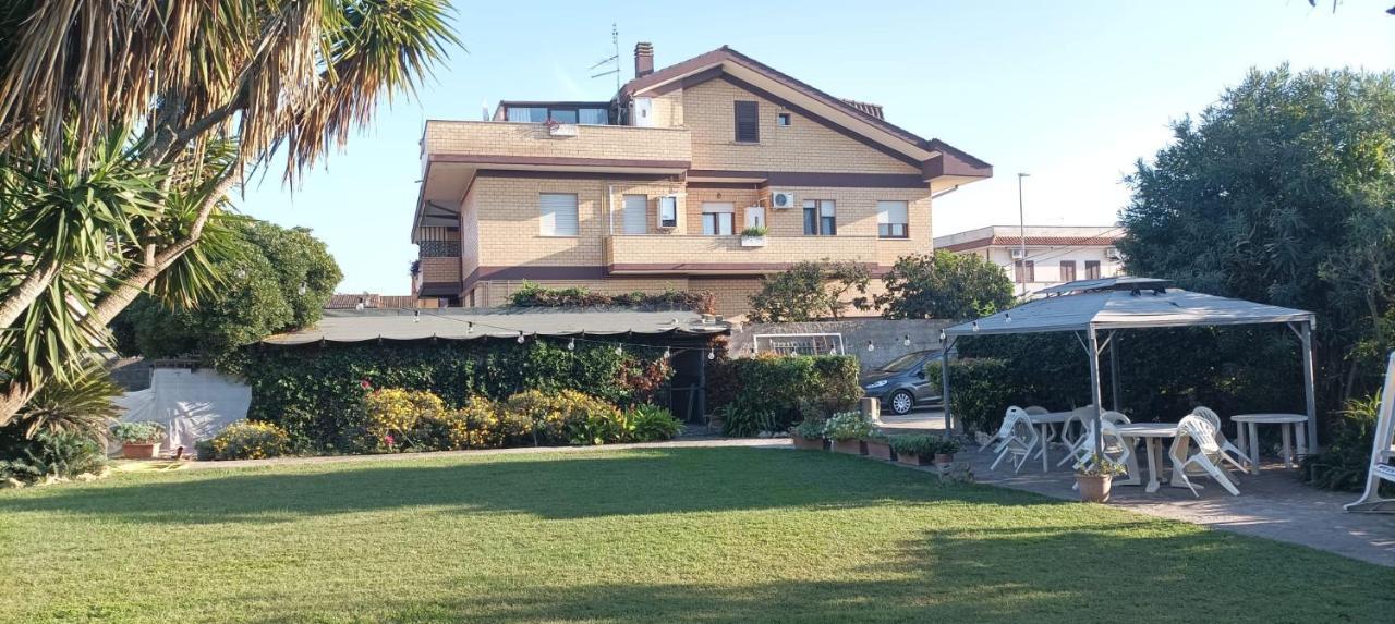 Apartmán Garden Basement - Seminterrato Max 4 Ospiti - Fiumicino Vicino Aeroporto E Fiera Exteriér fotografie